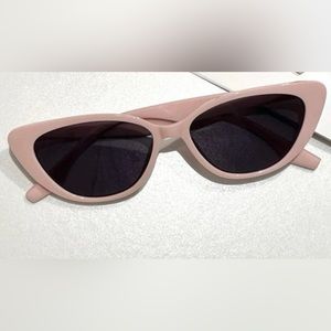 Light pink cat eye sunglasses (brand new, no brand)